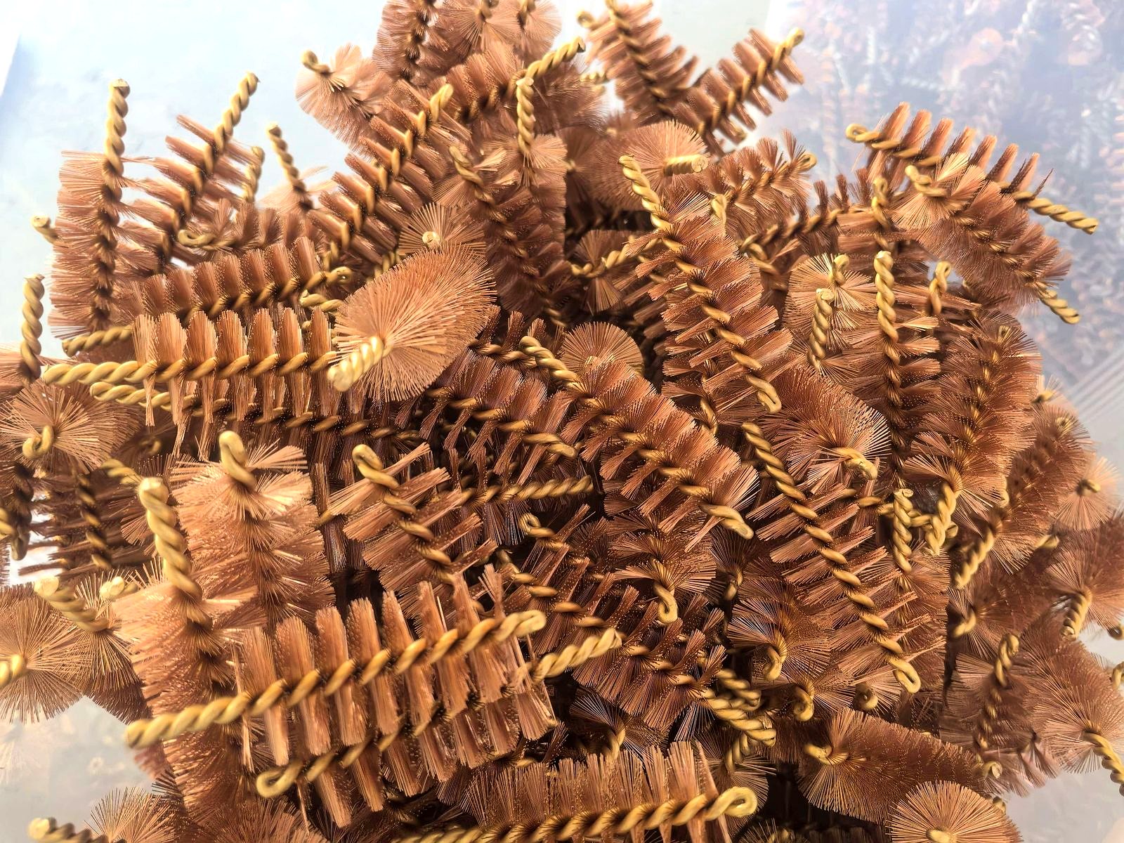 Bronze bore brush batch production at ILANSIN factory
